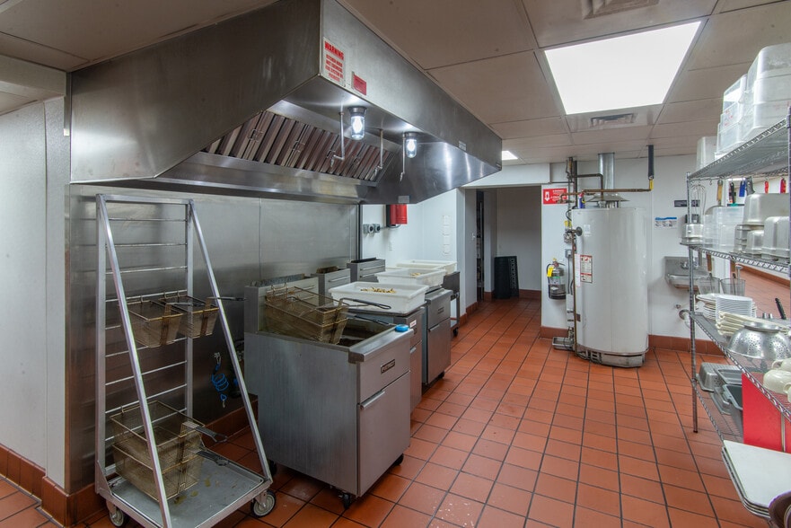 More Photos Of 542-546 S Telegraph Rd, Monroe Restaurant For Sale