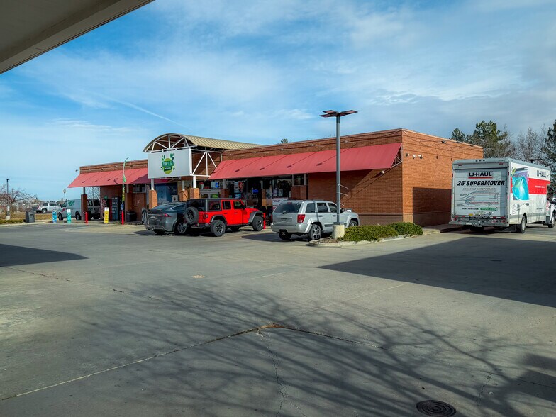 More Photos Of 290 N US Highway 287, Lafayette Service Station For Sale