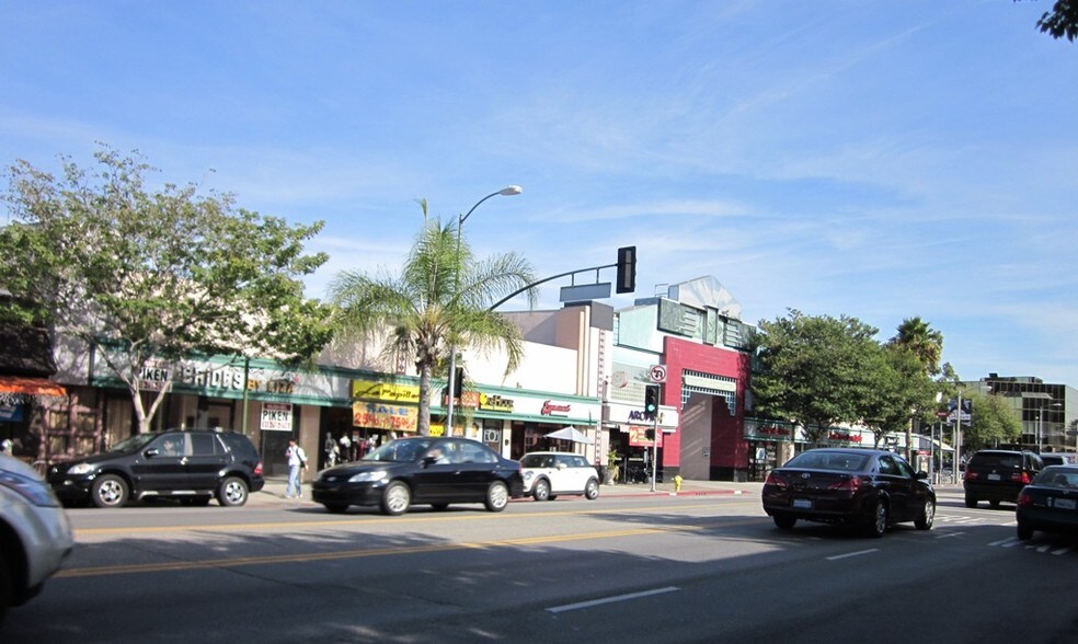 More Photos Of 14535-14541 Ventura Blvd, Sherman Oaks Unknown For Lease