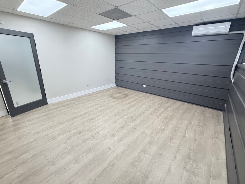 More Photos Of 1125 NE 125th St, North Miami Office For Lease
