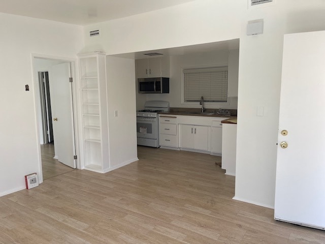 More Photos Of 10730 Riverside Dr, Toluca Lake Medical For Sale