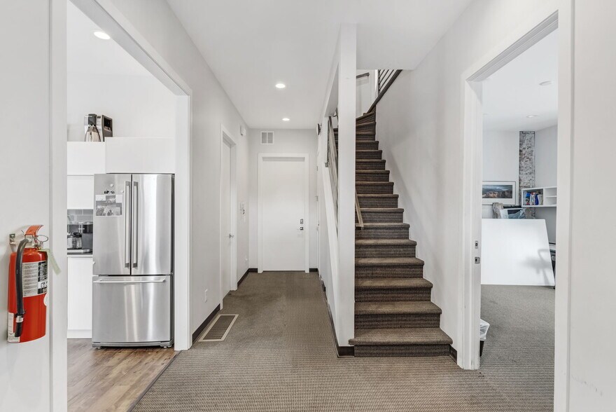 More Photos Of 3132 Federal Blvd, Denver Office For Sale