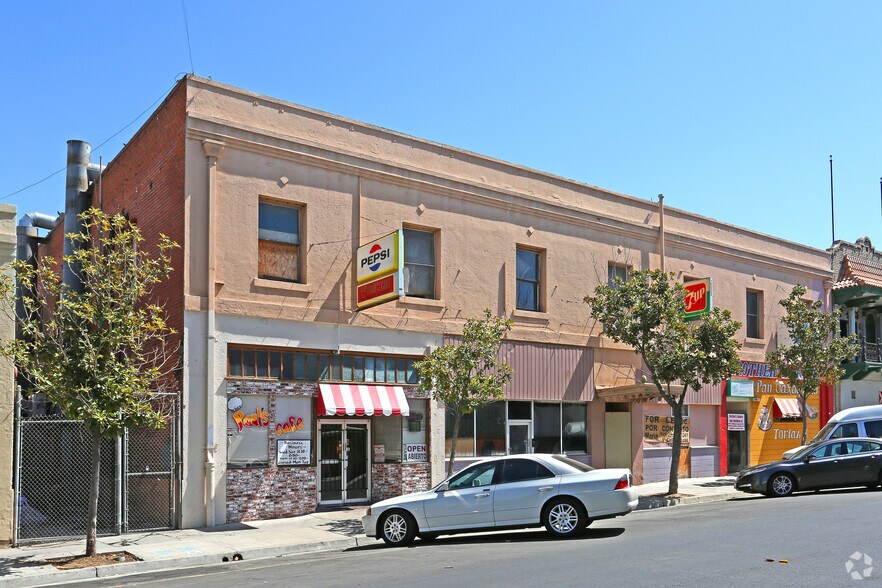 Primary Photo Of 938-952 F St, Fresno Storefront Retail Office For Lease