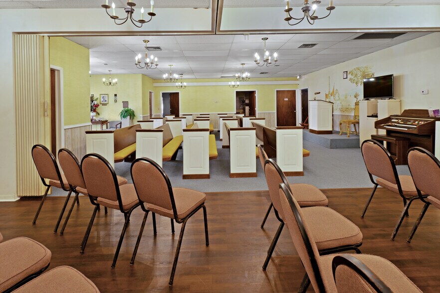 More Photos Of 1940 Dr Martin Luther King Jr St S, Saint Petersburg Specialty For Sale