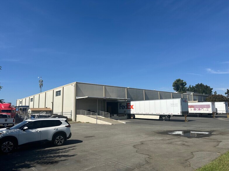 More Photos Of 1801 Woolner Ave, Fairfield Warehouse For Sale