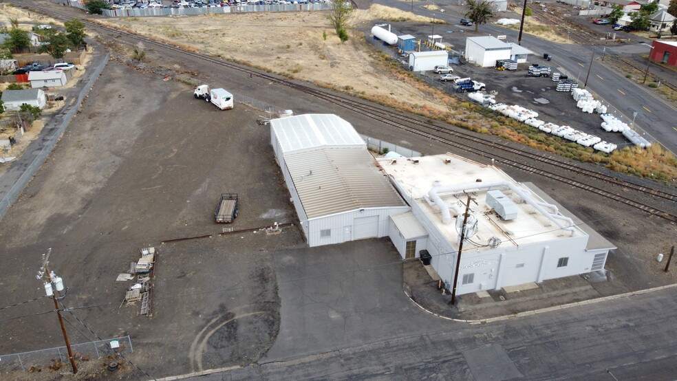 Primary Photo Of 1012 N 9th Ave, Walla Walla Manufacturing For Sale