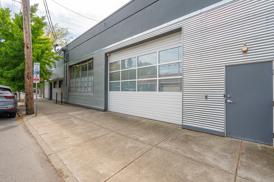 More Photos Of 1714 Broadway St, Vancouver Auto Repair For Sale