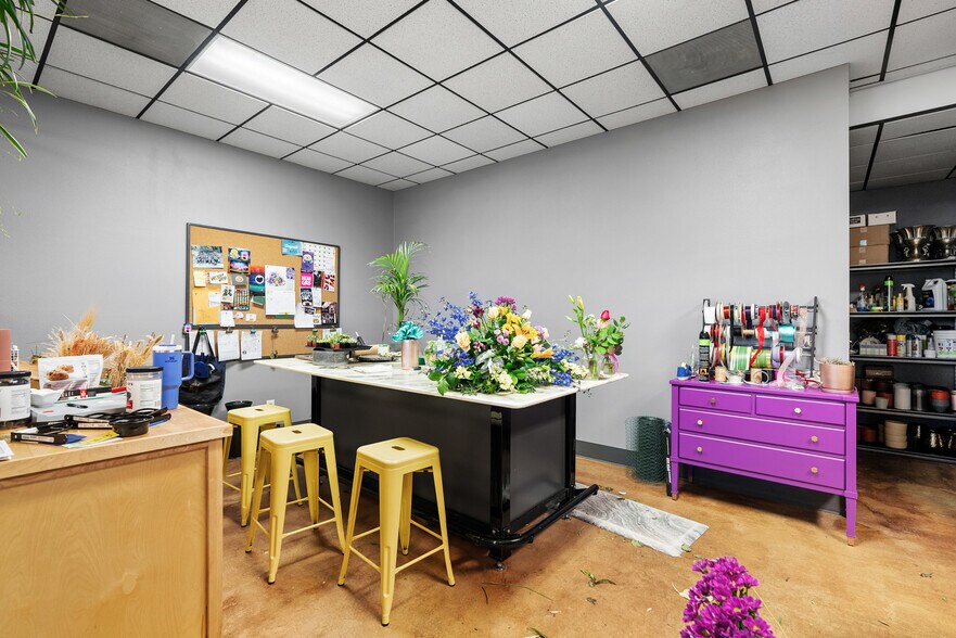 More Photos Of 7425 El Camino Real, Atascadero Storefront Retail Office For Sale