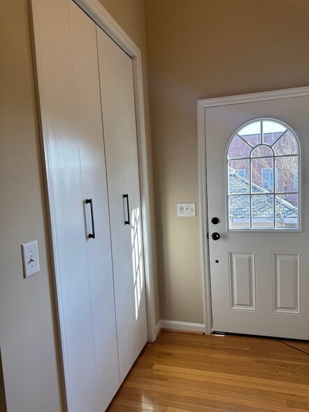 More Photos Of 143 4th Ave N, Franklin Loft Creative Space For Lease