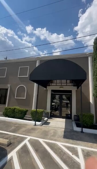 More Photos Of 918 Oak Glen Dr, Houston Industrial For Lease