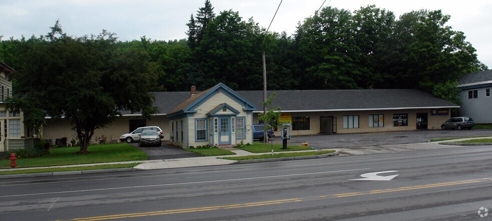 More Photos Of 25 E Main St, Morrisville Freestanding For Lease