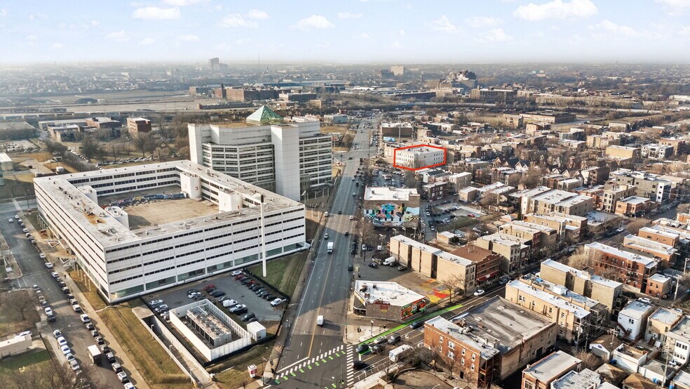 More Photos Of 1110 S Oakley Blvd, Chicago Office For Sale
