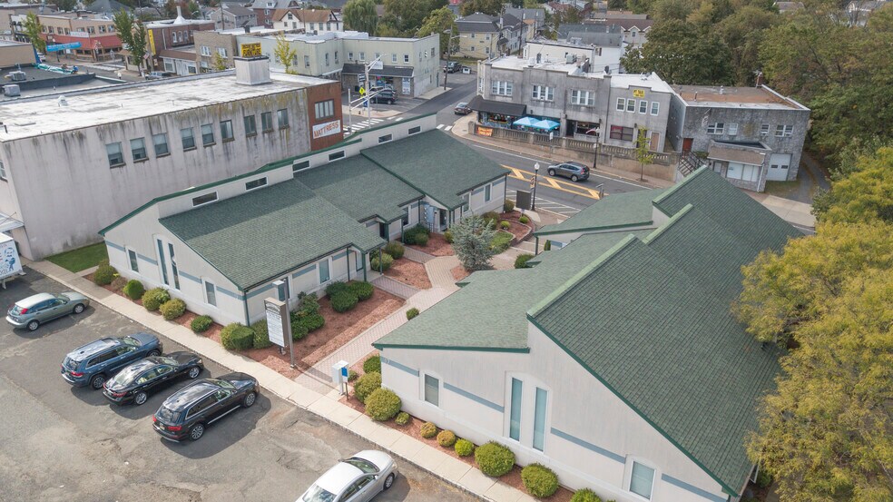 More Photos Of 17-19 S Main St, Manville Loft Creative Space For Lease