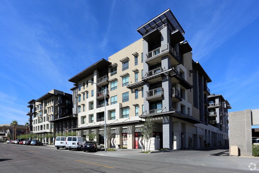 More Photos Of 7350 E Stetson Dr, Scottsdale Apartments For Lease