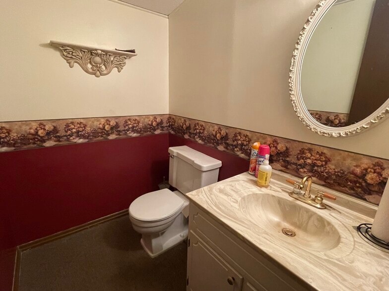 More Photos Of 1925 S Main St, Bloomington Rehabilitation Center For Sale