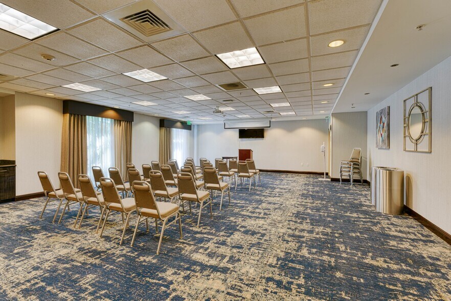 More Photos Of 321 S Lake Cortez Dr, Apopka Hospitality For Sale