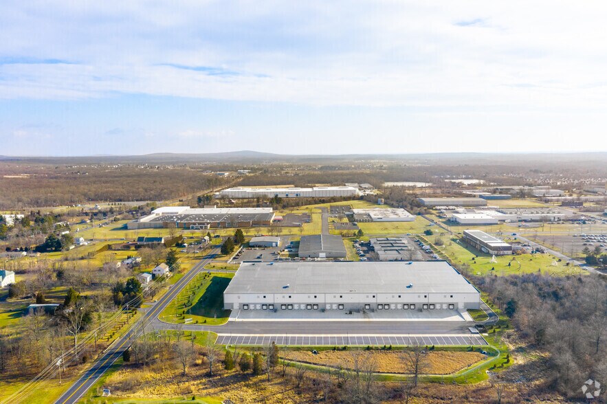 More Photos Of 120 W Pumping Station Rd, Quakertown Warehouse For Lease