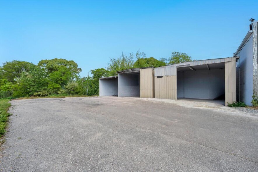 More Photos Of 1189 Montauk Hwy, Mastic Warehouse For Sale