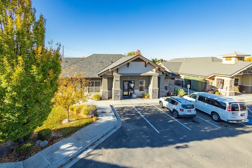 Primary Photo Of 3405 W Bavaria St, Eagle Office For Lease