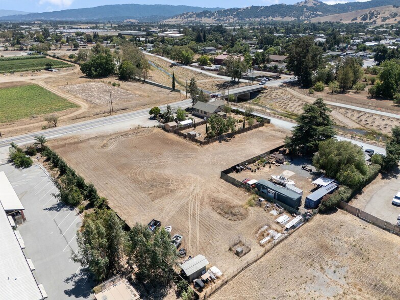 More Photos Of 13350 Kimble Ct, San Martin Apartments For Sale