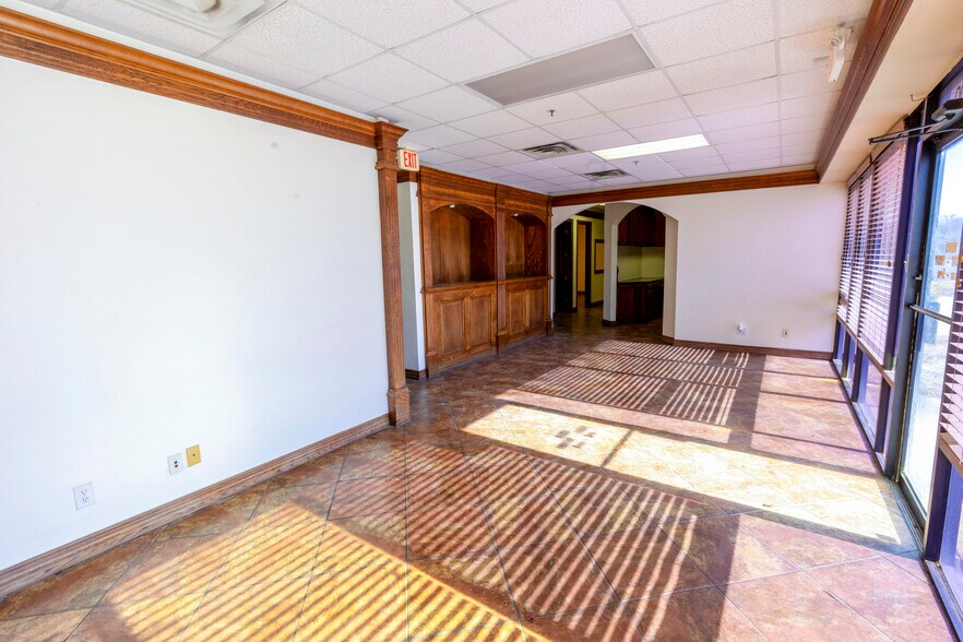 More Photos Of 300 Industrial Blvd, Mansfield Distribution For Lease