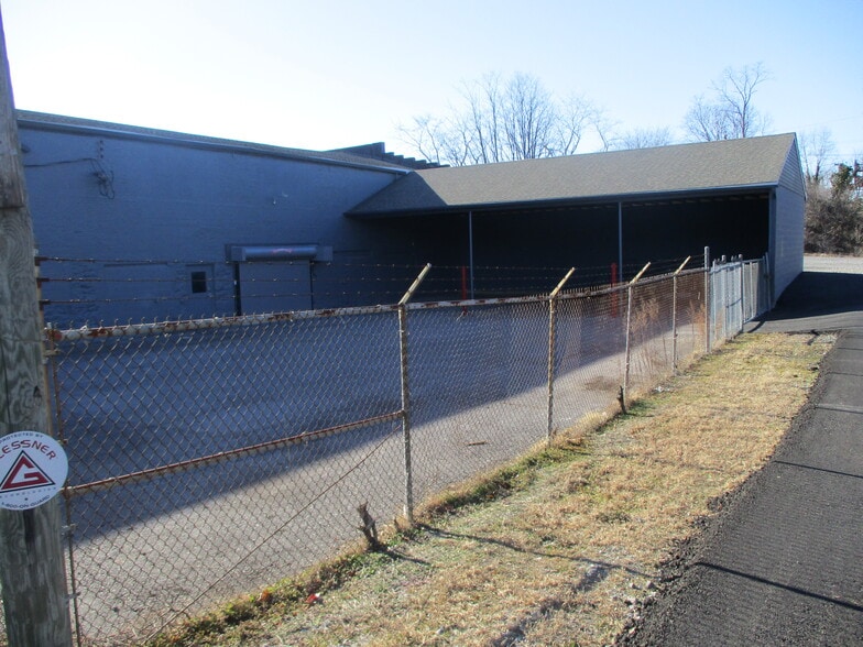 More Photos Of 651 N Prospect St, Hagerstown Warehouse For Sale