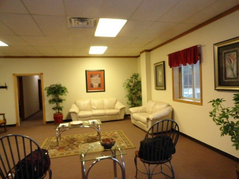 More Photos Of 1510 W High St, Mount Pleasant Loft Creative Space For Sale