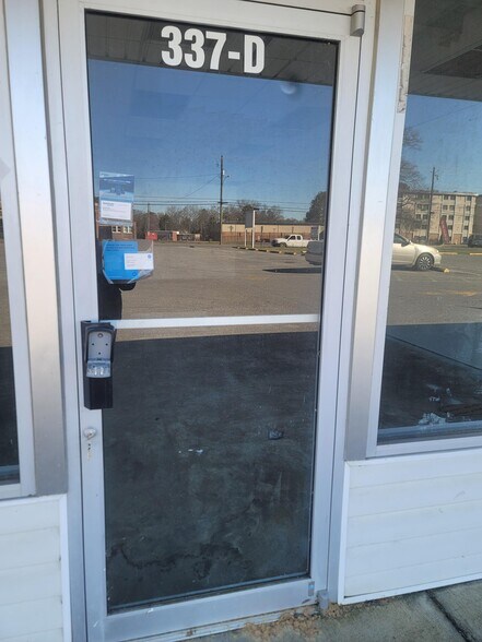 More Photos Of 337 West Ave, Cedartown Storefront For Sale