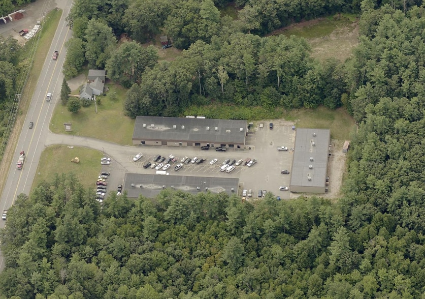 Primary Photo Of 424 Route 125, Brentwood Warehouse For Lease