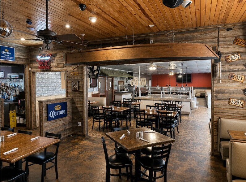 More Photos Of 701 N Crossroads, Leonard Restaurant For Sale