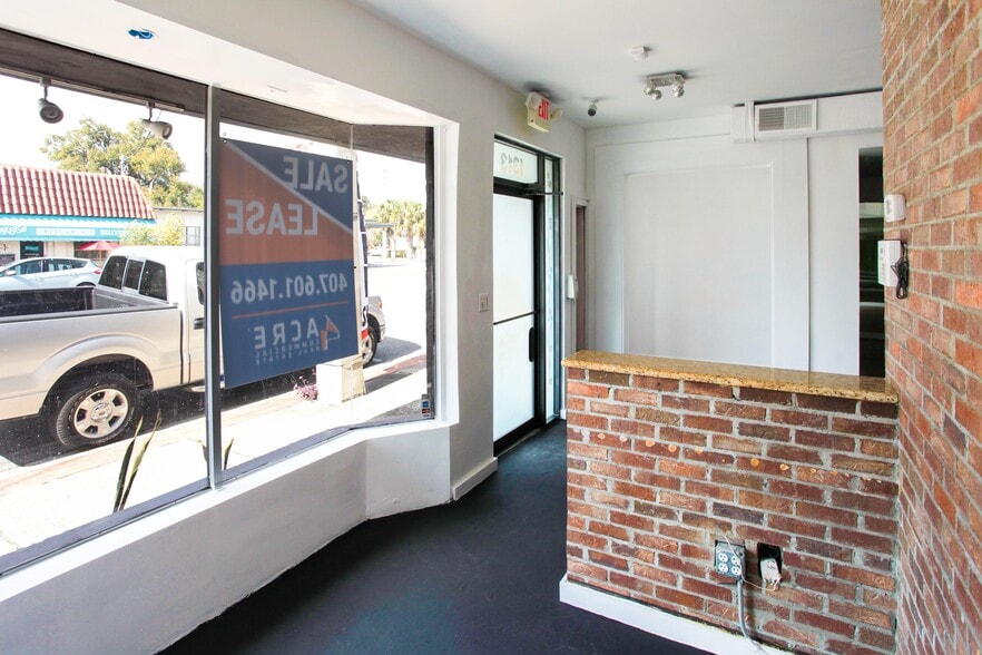 More Photos Of 1313 Edgewater Dr, Orlando Storefront For Lease