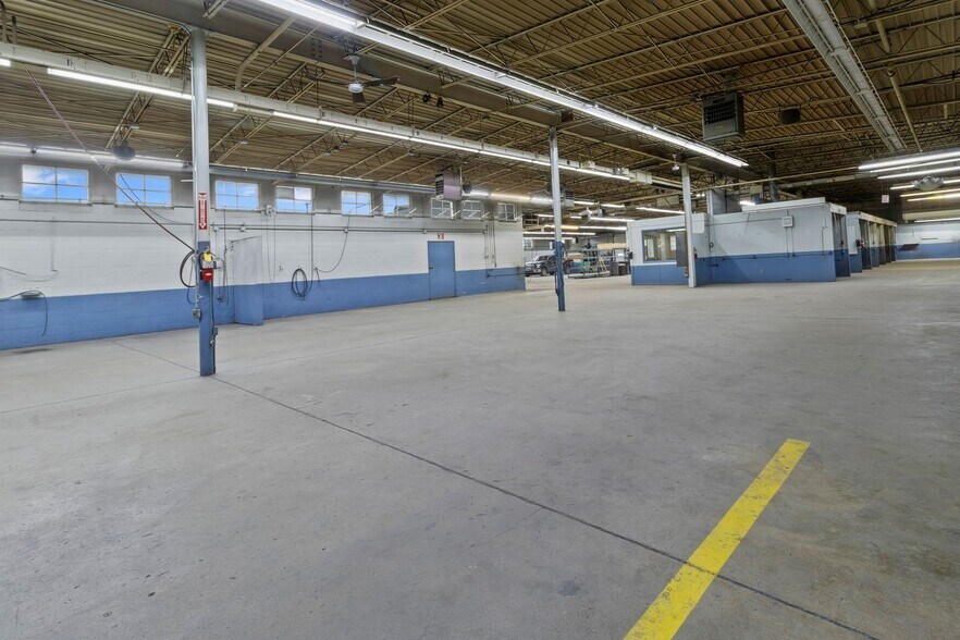 More Photos Of 1301 S 6th St, Noblesville Manufacturing For Sale