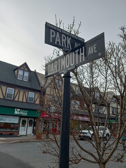 More Photos Of 14 Park Ave, Swarthmore Storefront Retail Residential For Lease