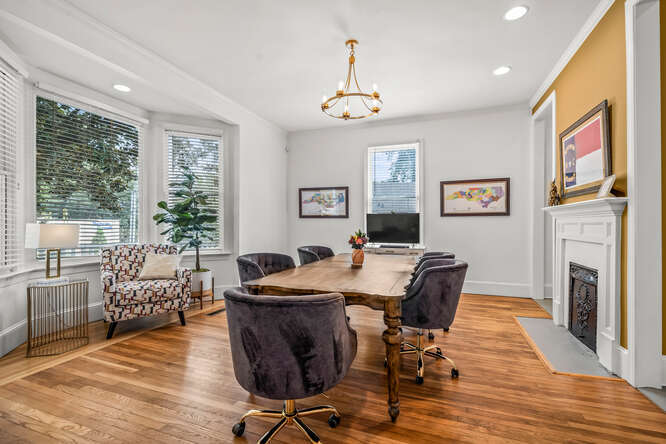 More Photos Of 617 W Jones St, Raleigh Loft Creative Space For Lease