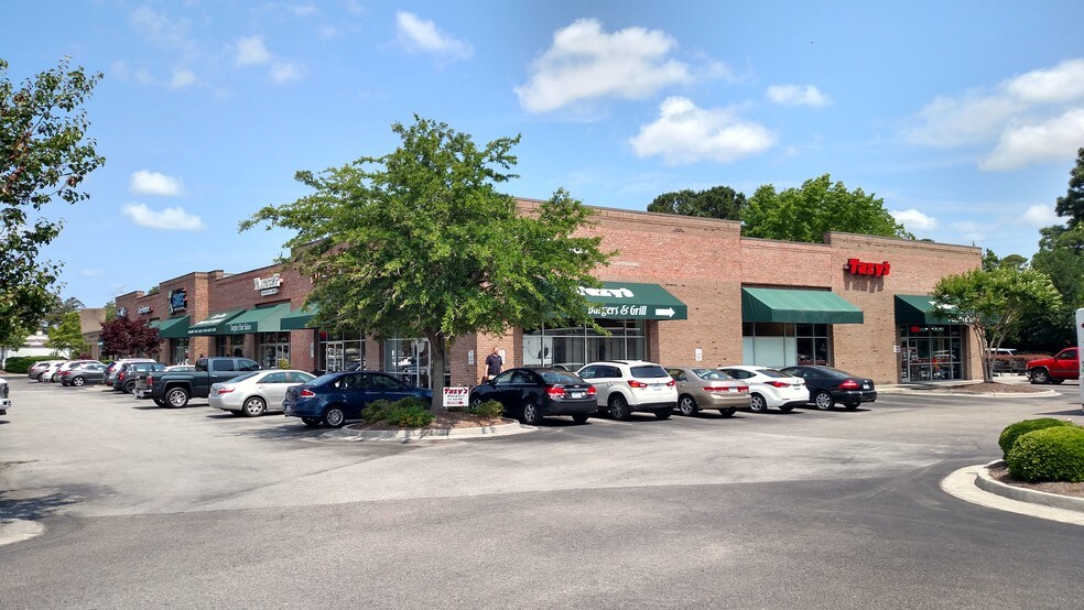 More Photos Of 4107-4113 Oleander Dr, Wilmington Unknown For Lease