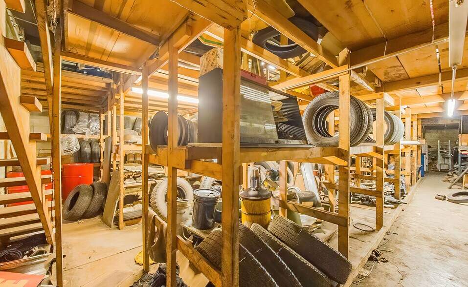 More Photos Of 765 Columbia Blvd, Bloomsburg Auto Repair For Sale