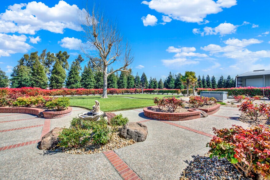 More Photos Of 5050 Melissa Ln, Vacaville Light Manufacturing For Sale