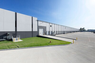 More Photos Of 9910 Cypress Creek Pky, Houston Warehouse For Sale