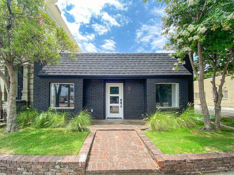 Primary Photo Of 251 Adams Ave, Memphis Office For Sale