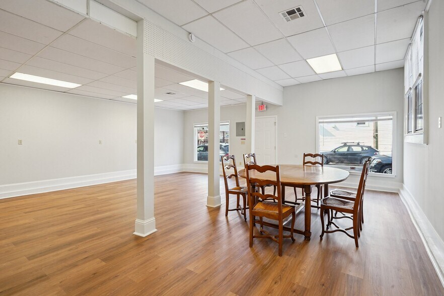 More Photos Of 4705 Iberville St, New Orleans Office For Sale