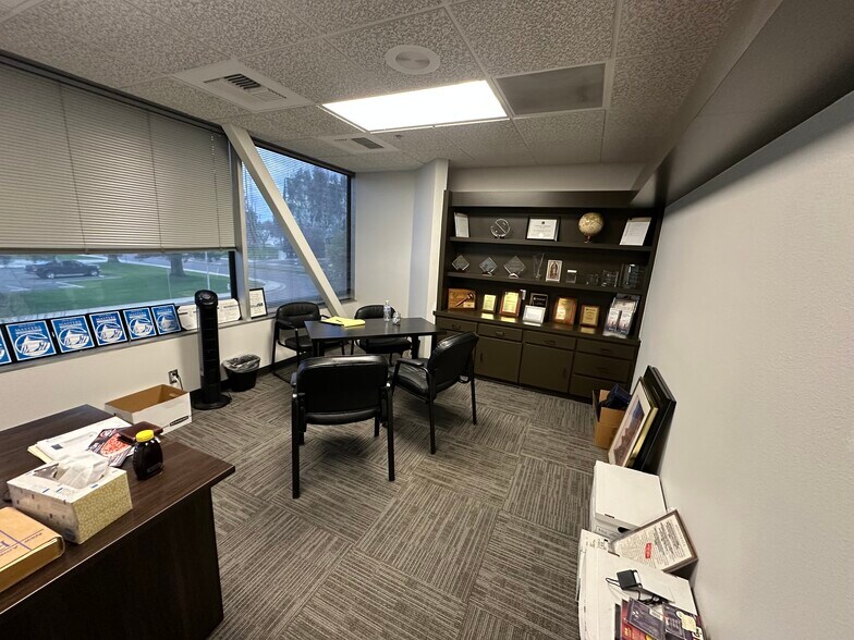 More Photos Of 5401 Business Park S, Bakersfield Loft Creative Space For Sale