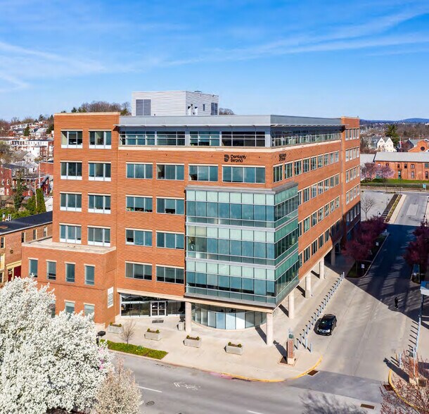 More Photos Of 221 W Philadelphia St, York Office For Sale
