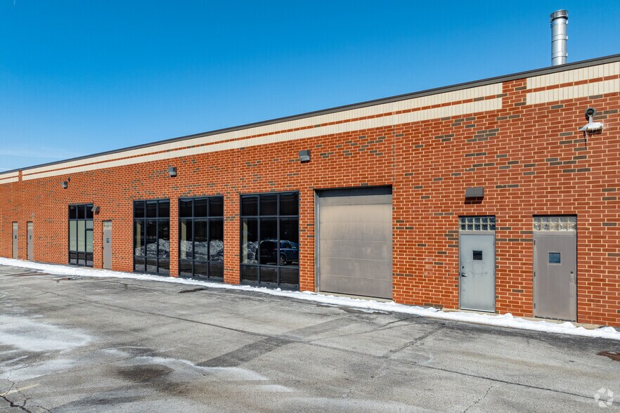 More Photos Of 7570 Northcliff Ave, Brooklyn Flex For Lease