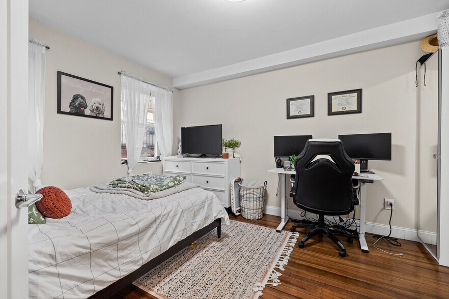 More Photos Of 104 Prince St, Boston Apartments For Sale