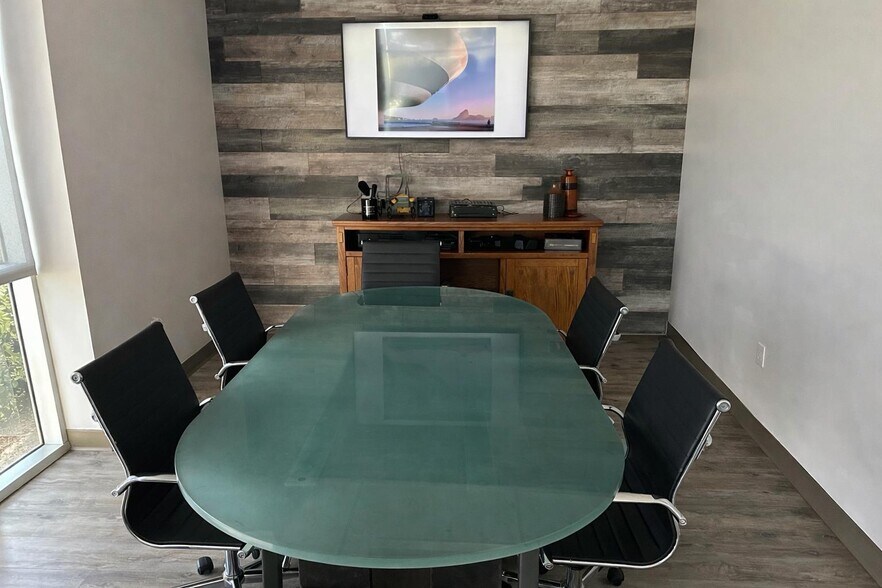 More Photos Of 3532 Seagate Way, Oceanside Warehouse For Sale