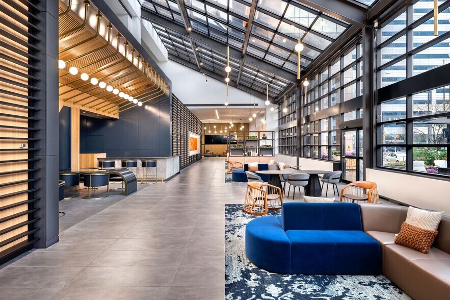 More Photos Of 201 N Illinois St, Indianapolis Office For Lease
