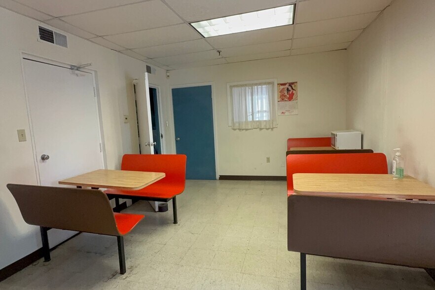 More Photos Of 10 Island Brook Ave, Bridgeport Warehouse For Sale