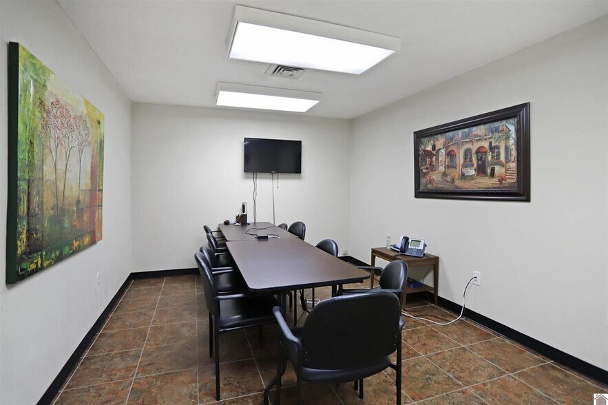 More Photos Of 145 Vine St, Benton Medical For Sale