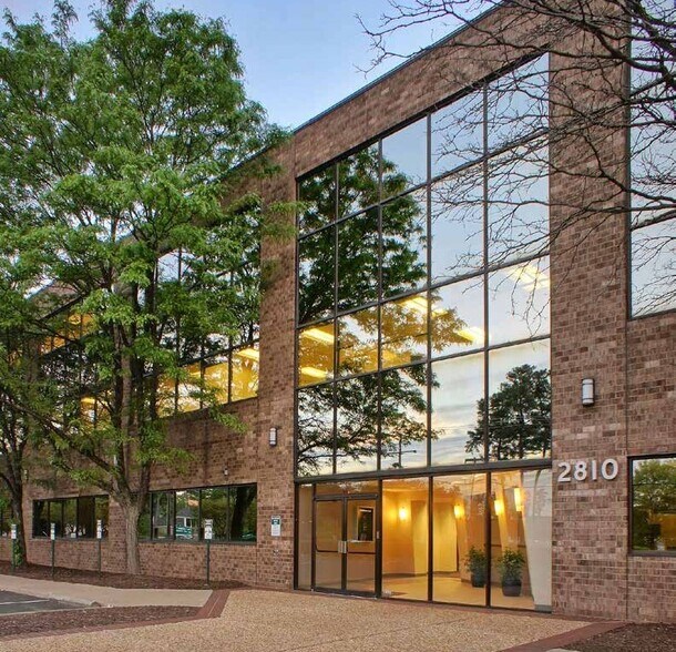 More Photos Of 2810 N Parham Rd, Richmond Medical For Lease