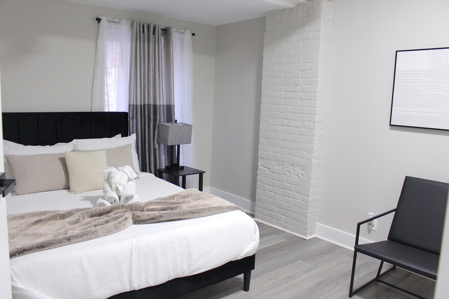More Photos Of 201 Park Ave, Albany Apartments For Sale